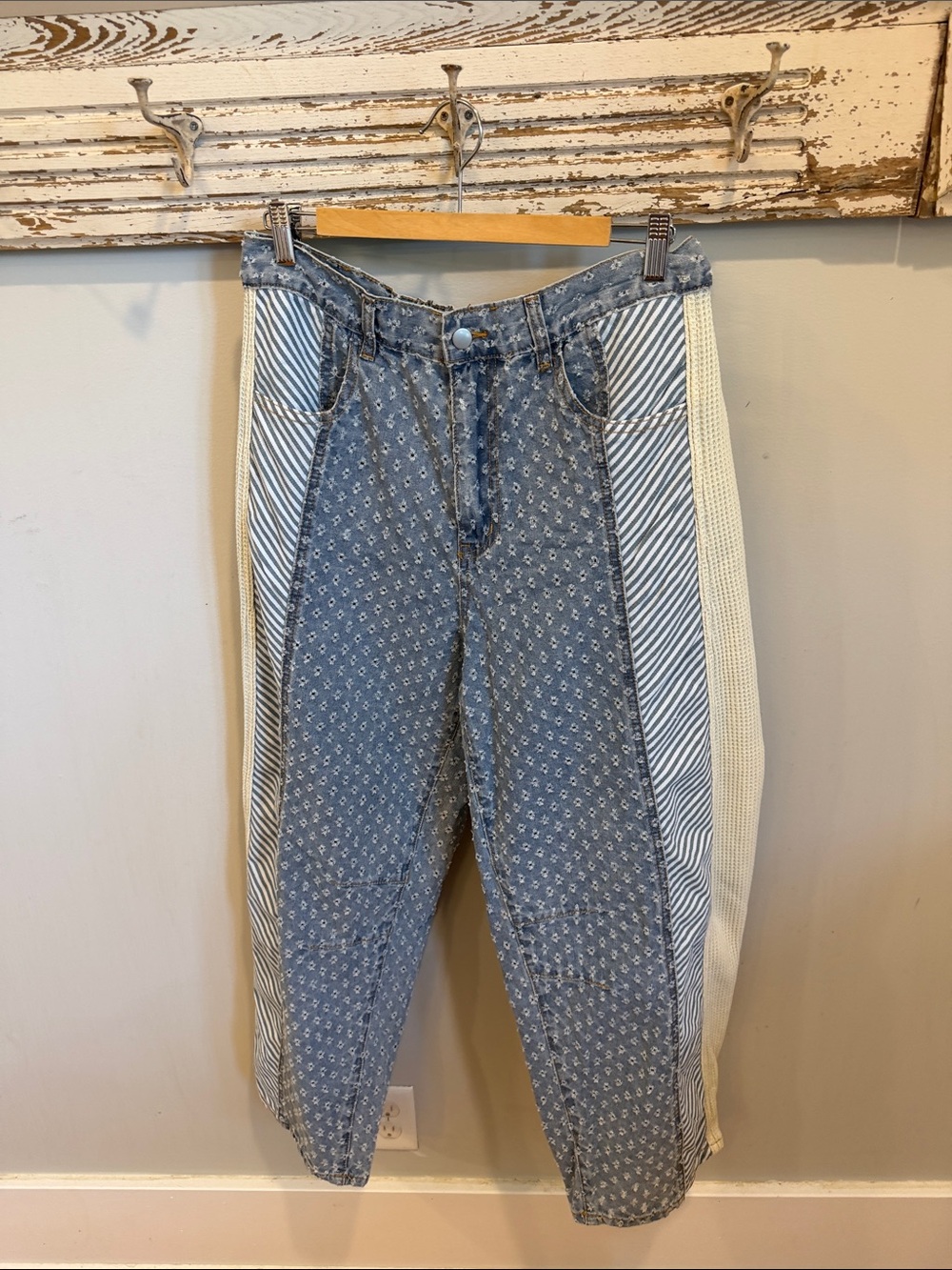 POL Luna Textured Barrel Pants Blue Patchwork Size Medium - Picture 3 of 10